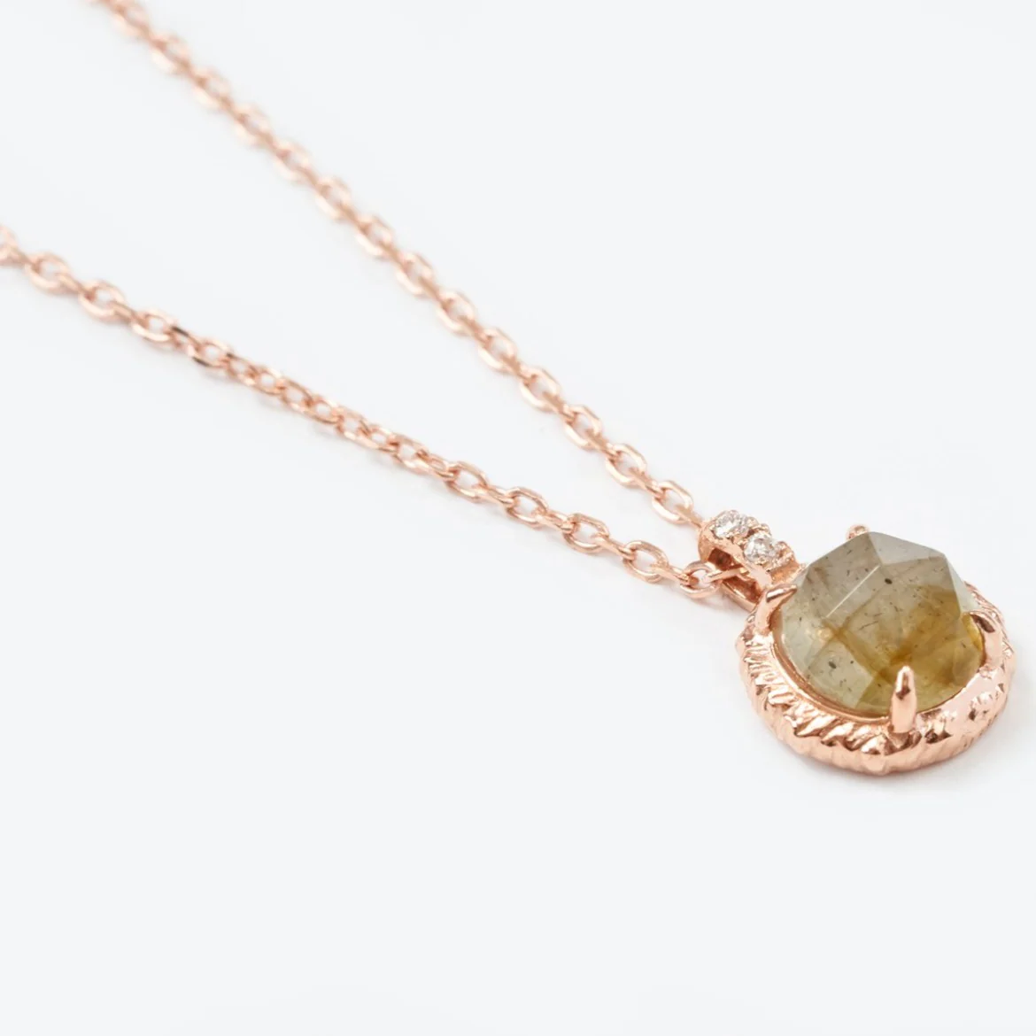 Mini Round Necklace in Labradorite - Image 5