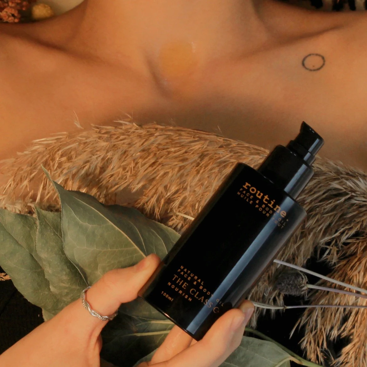 The Class Face and Body Oil - Image 3
